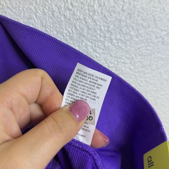 NWT- All in Motion- bright purple, high waisted seamless biker short- size large - Picture 6 of 6